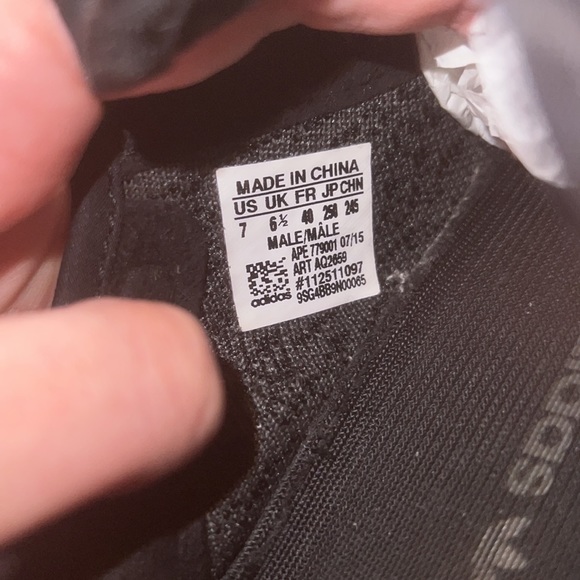 adidas YEEZY boost 350, pirate black (2015) size 7 - Picture 5 of 5